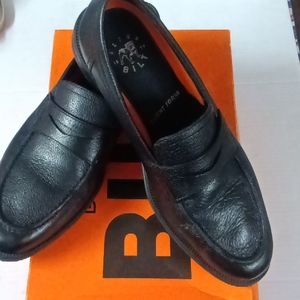 Brown Bilt Flight Form mens casual shoes  preowned like new